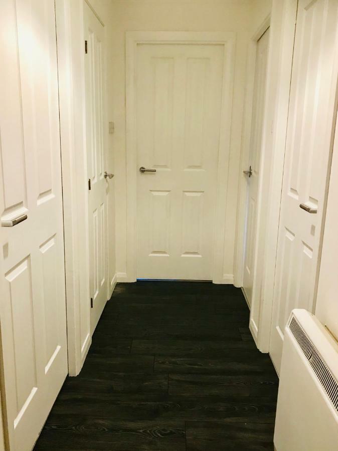Central Spacious 2 Bedroom By Union Square Free Parking Абърдийн Екстериор снимка