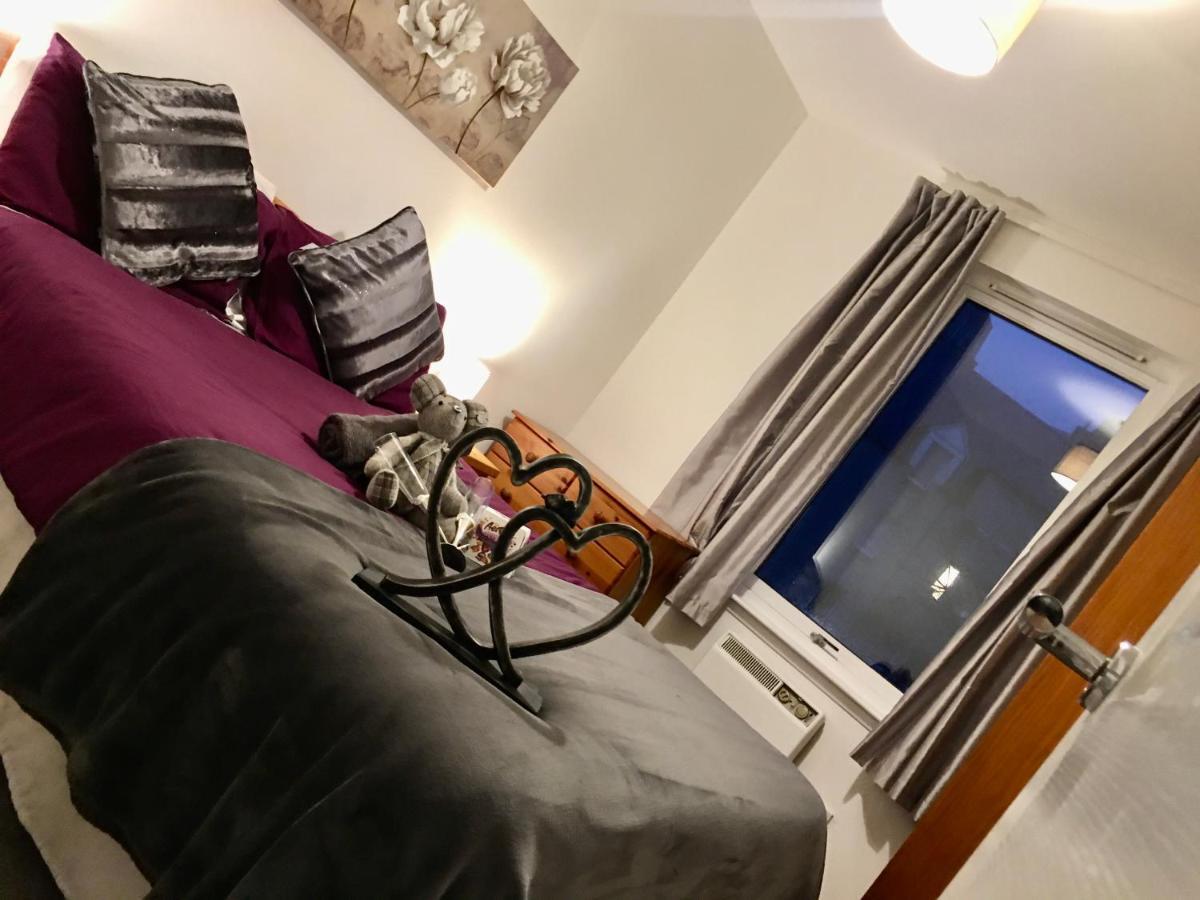 Central Spacious 2 Bedroom By Union Square Free Parking Абърдийн Екстериор снимка