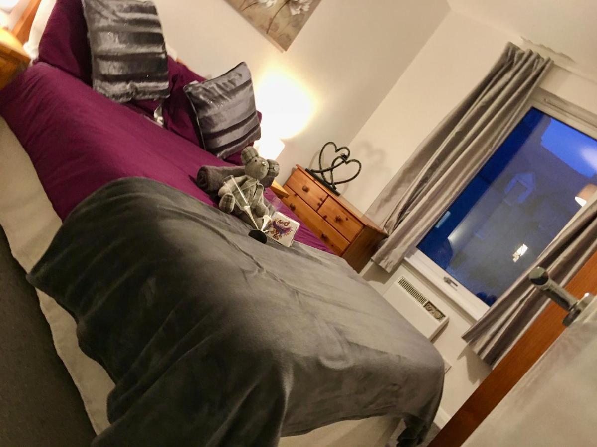 Central Spacious 2 Bedroom By Union Square Free Parking Абърдийн Екстериор снимка